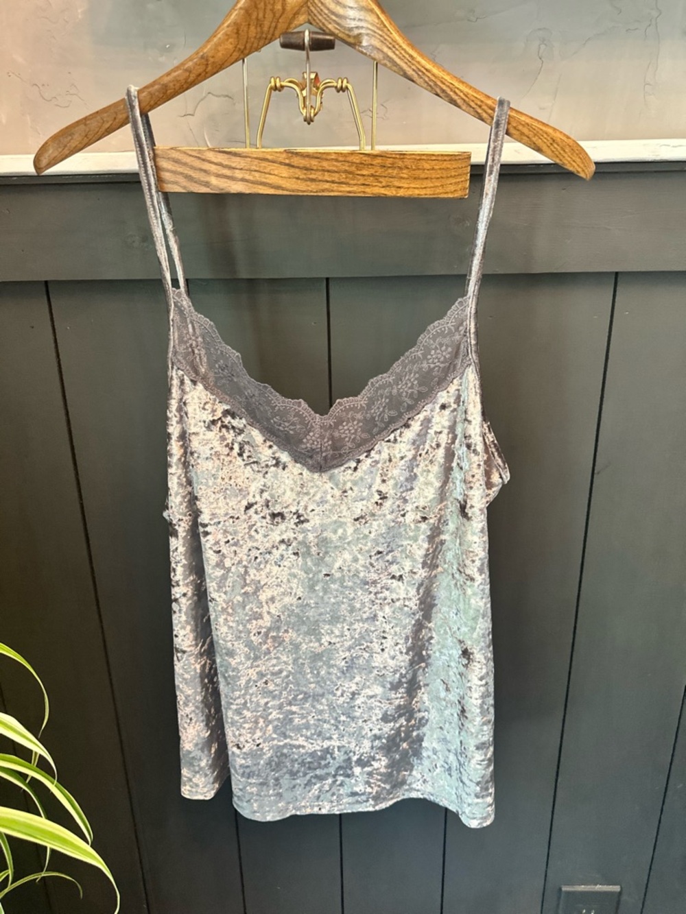 NoBo Gray Velour Crinkle Lace‎ Cami Top Size XL